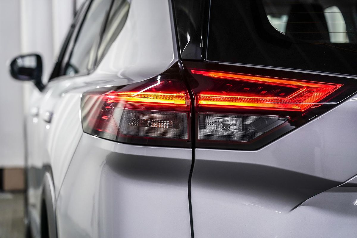 2023 Nissan X-TRAIL ST T33