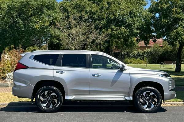 2024 Mitsubishi Pajero Sport GLS QG