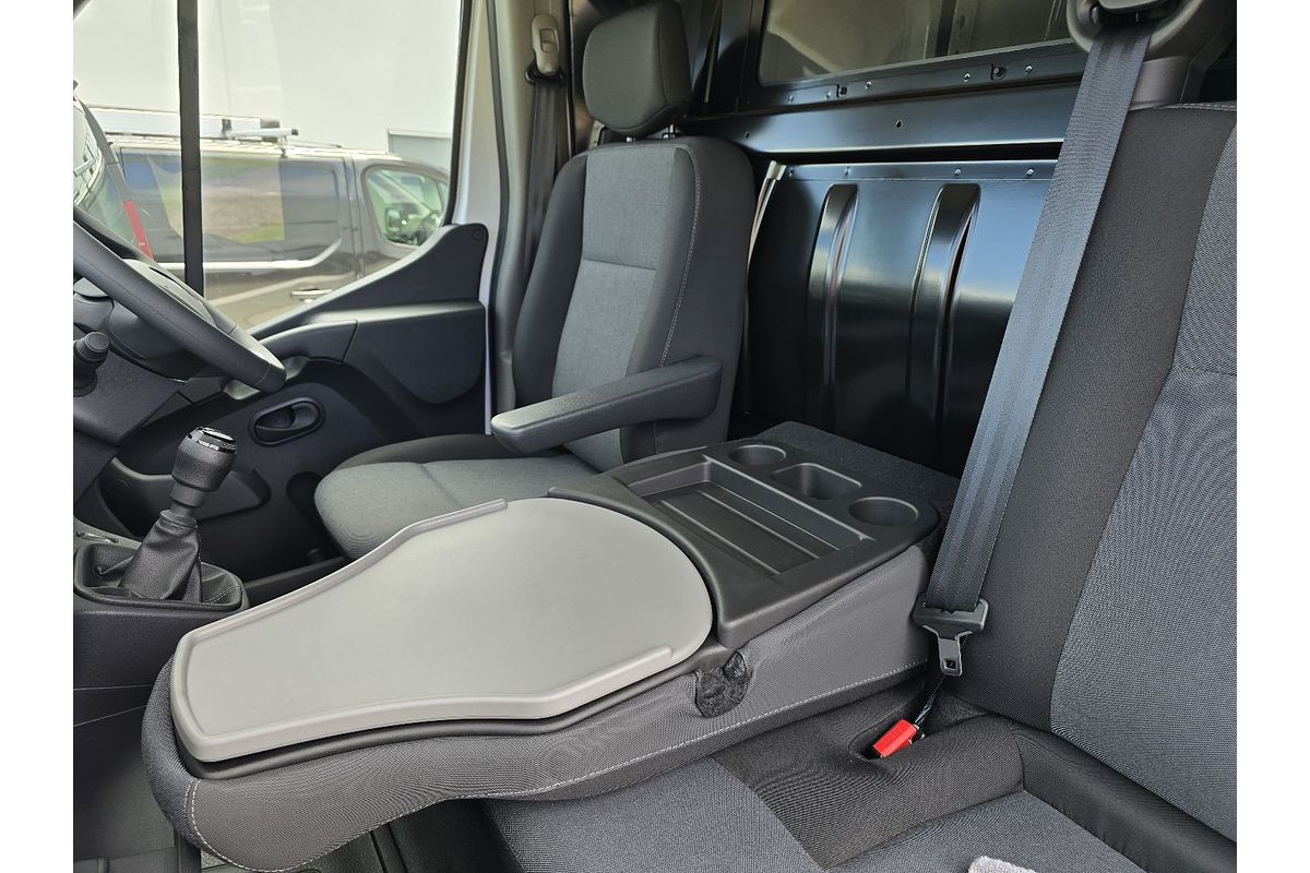2023 Renault Master Pro 120kW X62 Phase 2 SWB