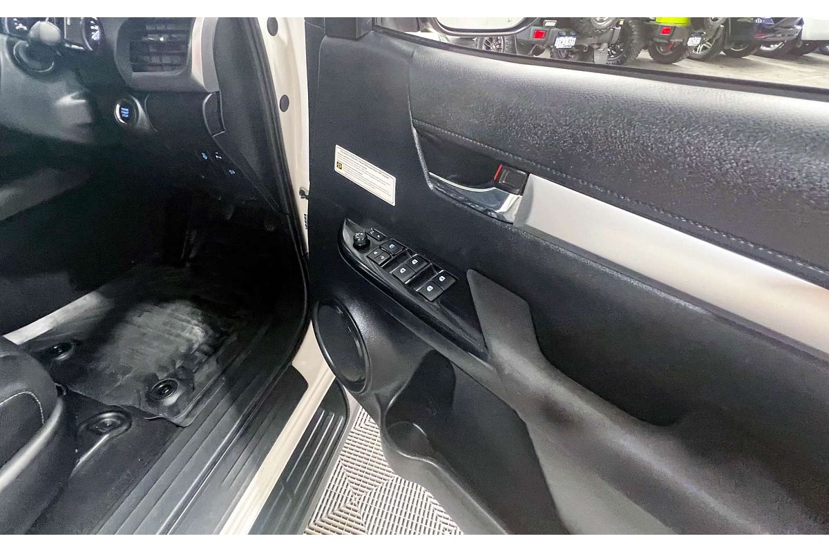 2021 Toyota Hilux SR5 GUN126R 4X4