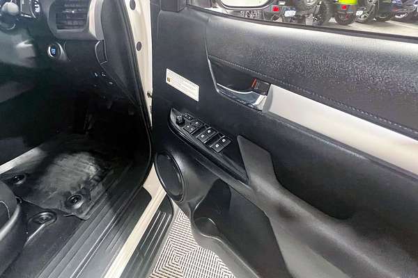 2021 Toyota Hilux SR5 GUN126R 4X4