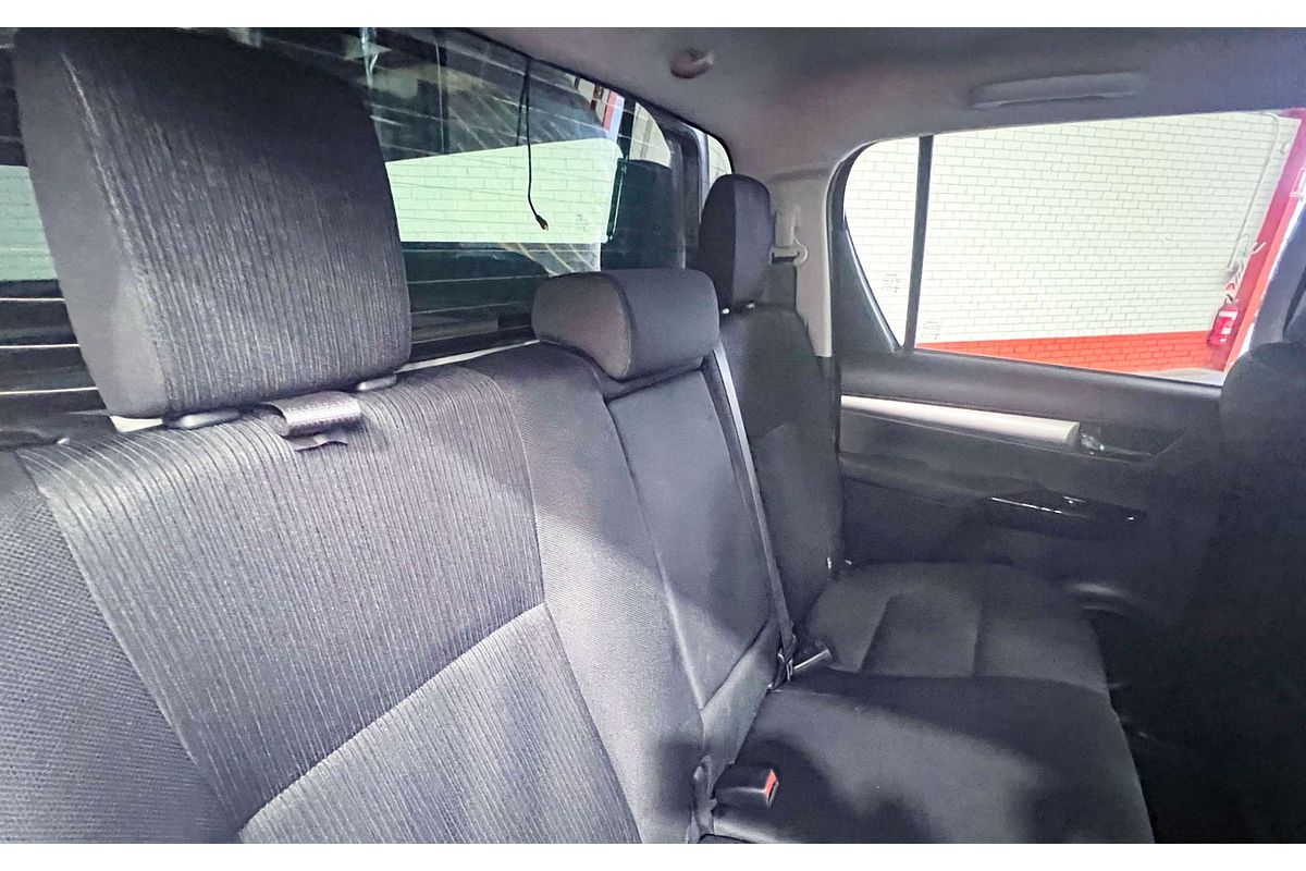 2021 Toyota Hilux SR5 GUN126R 4X4