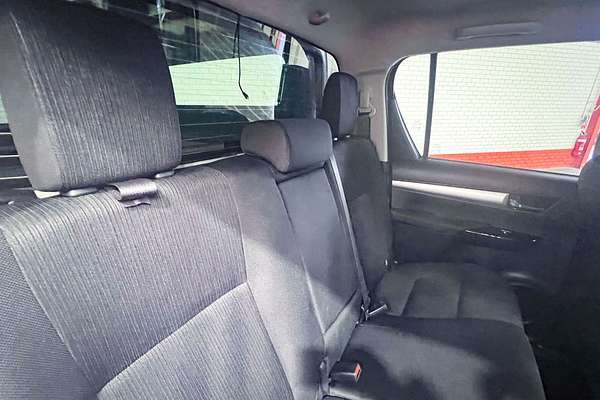 2021 Toyota Hilux SR5 GUN126R 4X4