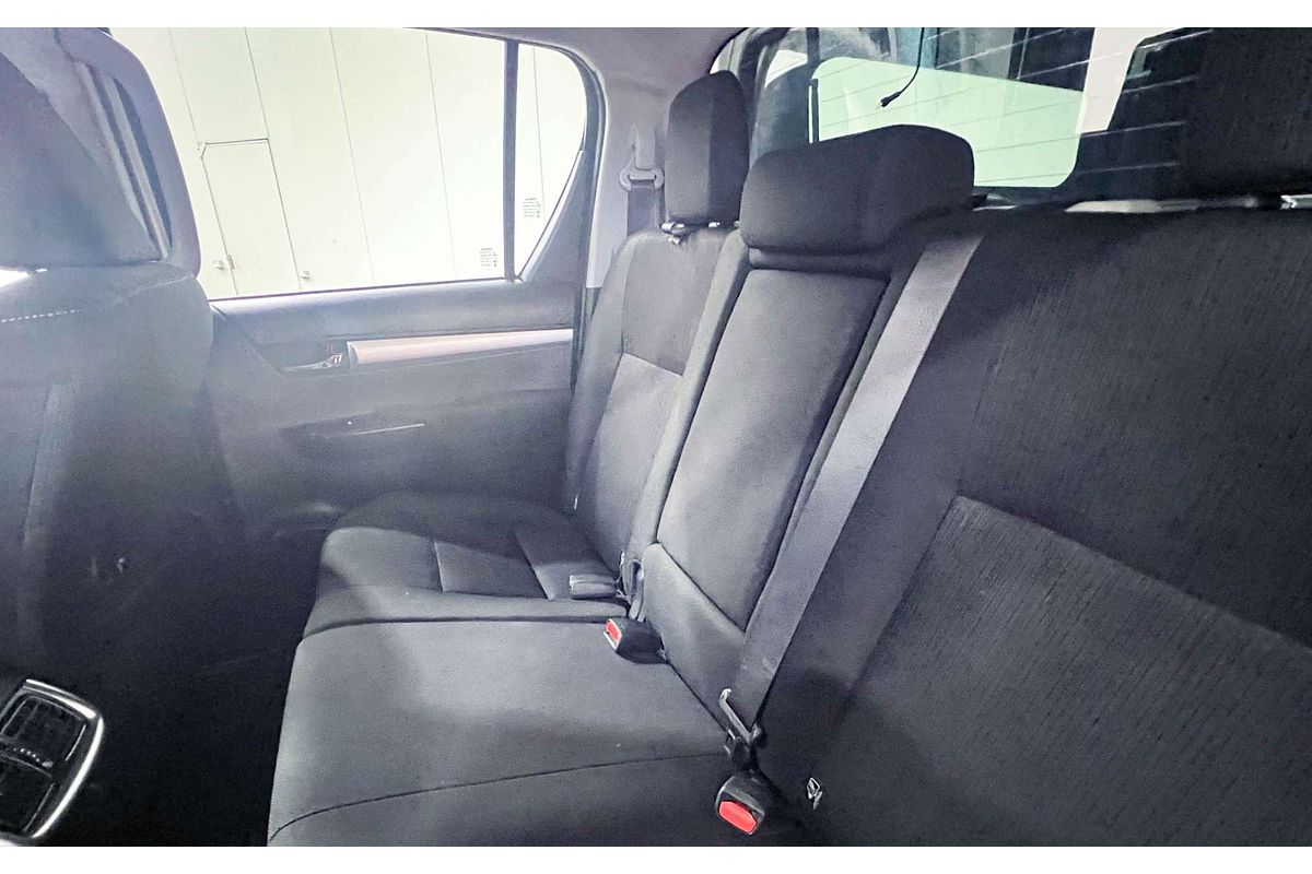 2021 Toyota Hilux SR5 GUN126R 4X4