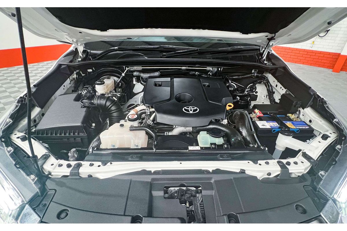 2021 Toyota Hilux SR5 GUN126R 4X4