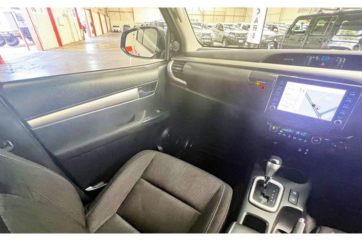 2021 Toyota Hilux SR5 GUN126R 4X4