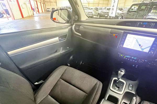 2021 Toyota Hilux SR5 GUN126R 4X4