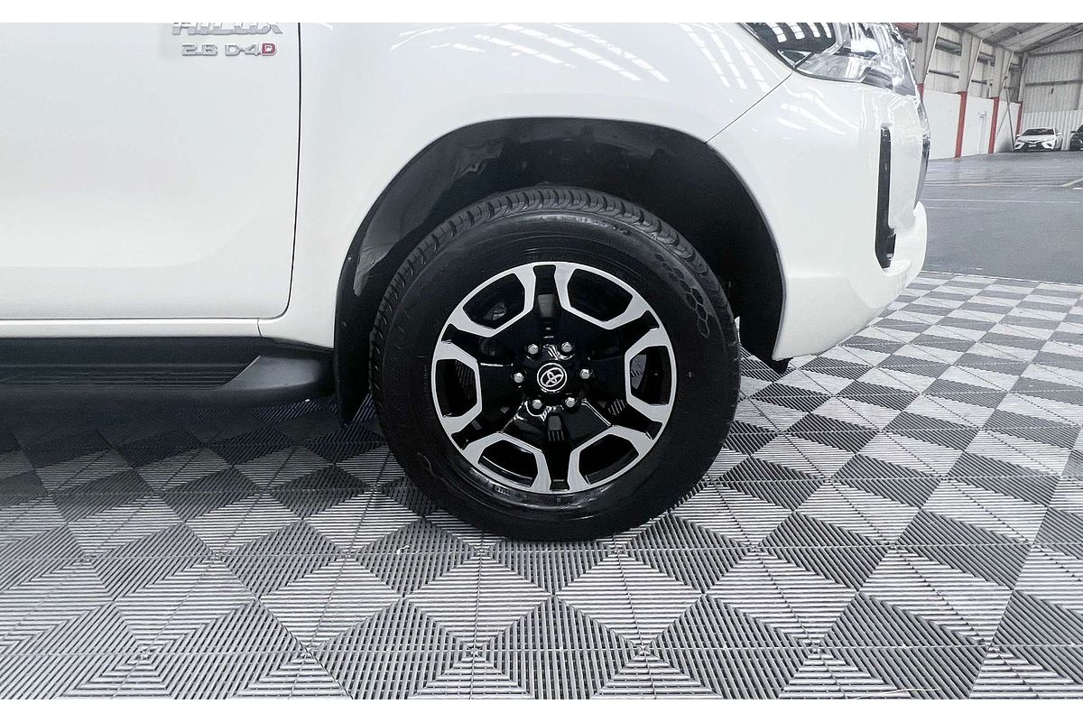 2021 Toyota Hilux SR5 GUN126R 4X4