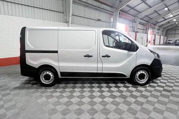 2021 Mitsubishi Express GLX SN SWB