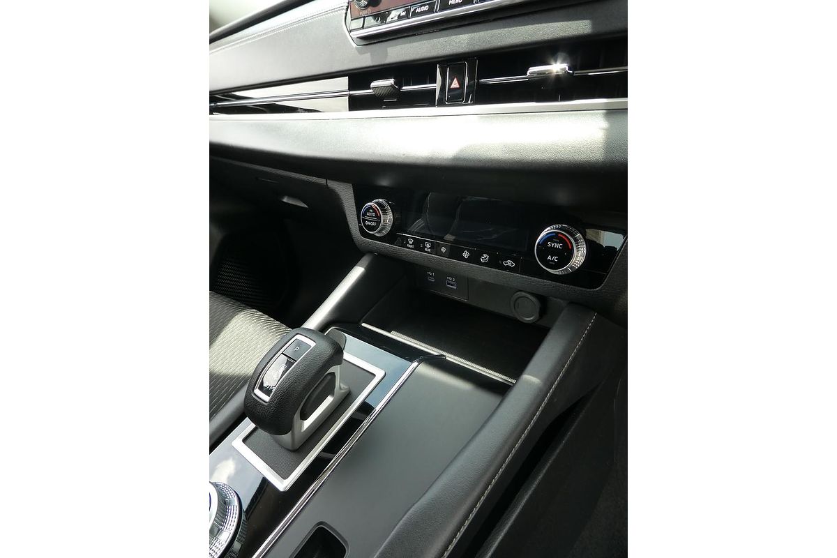 2023 Mitsubishi Outlander ES ZM