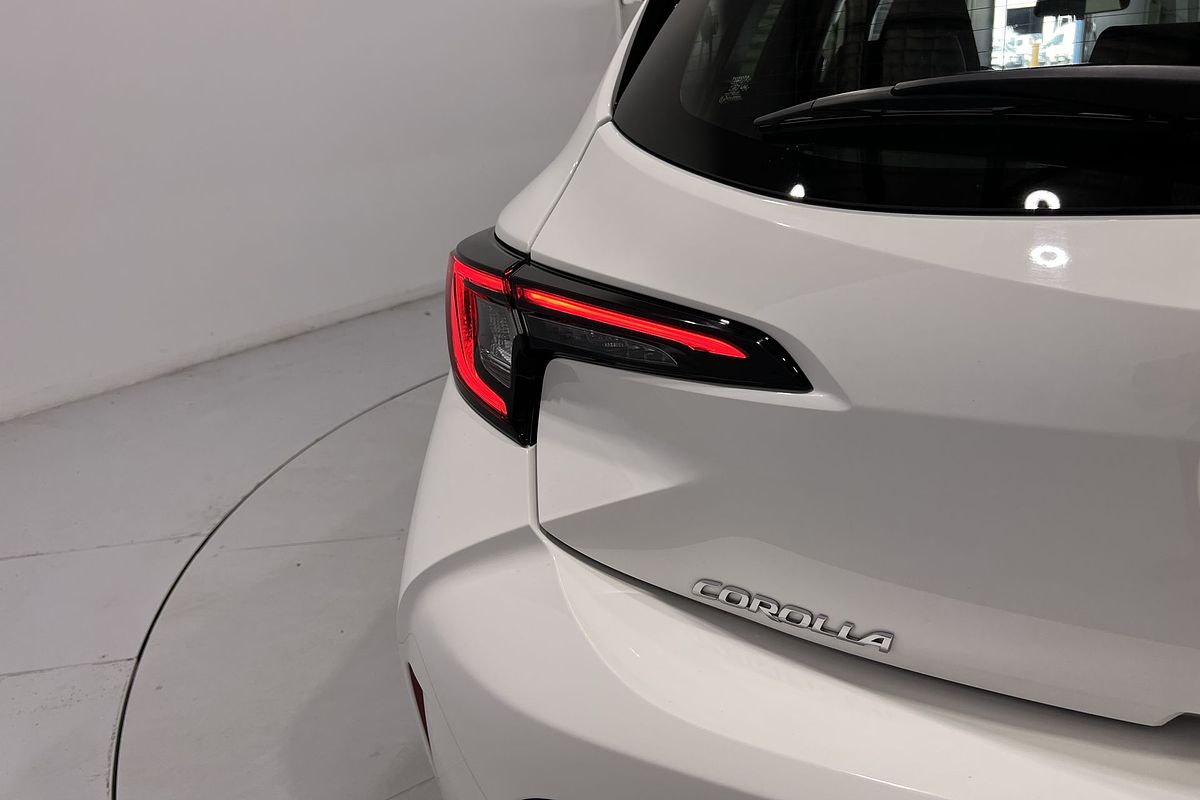 2023 Toyota Corolla Ascent Sport Hybrid ZWE219R