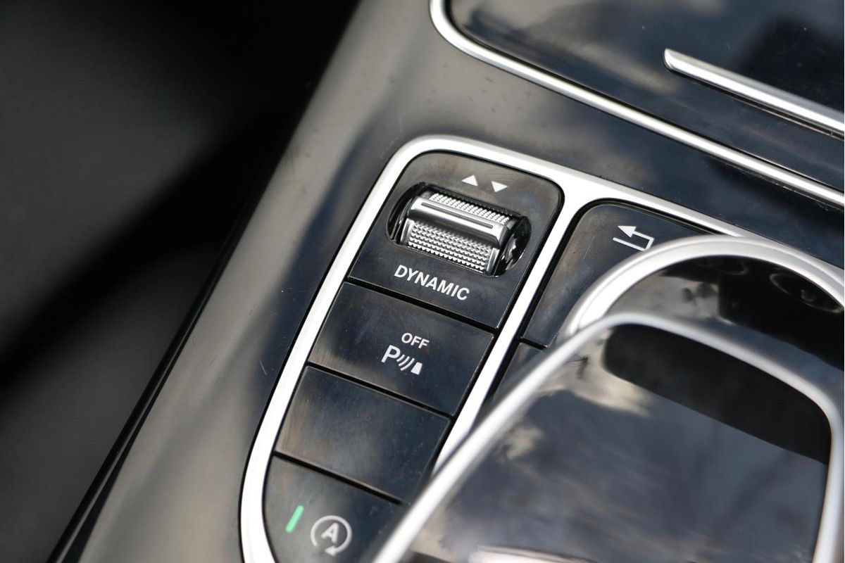 2018 Mercedes-Benz C-Class C200 W205