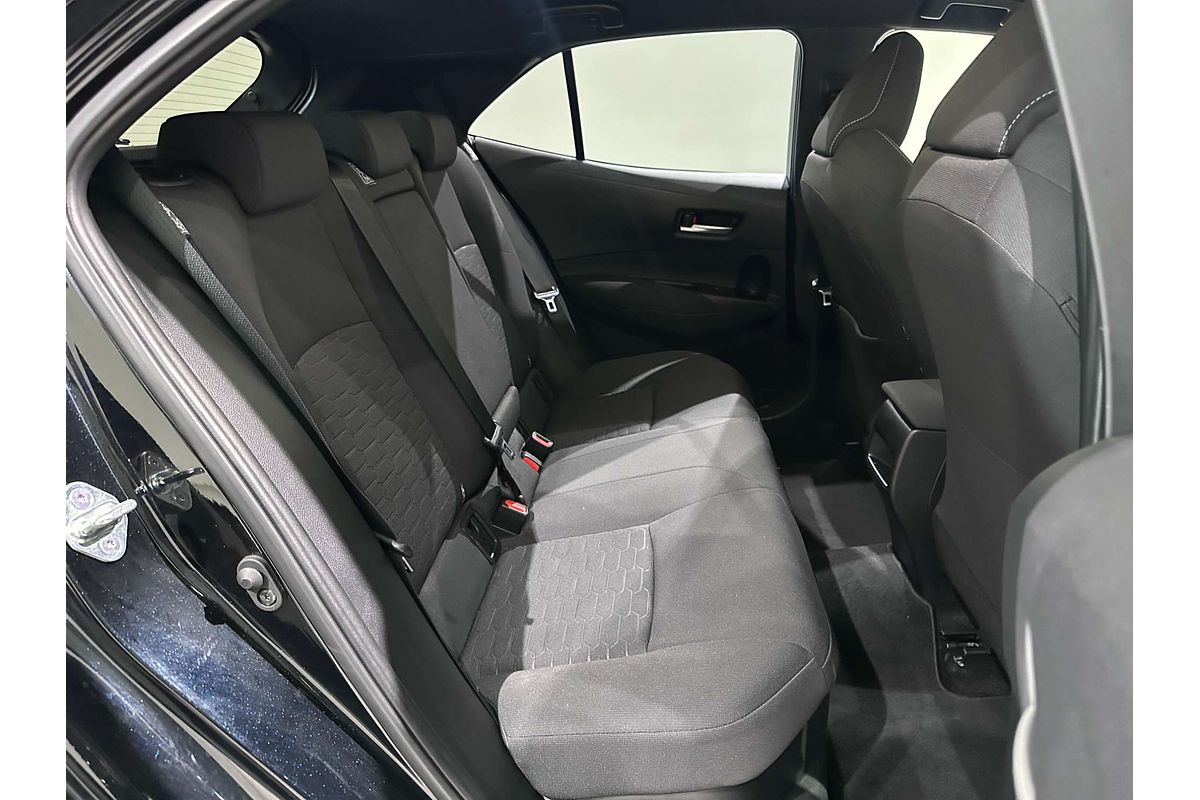 2022 Toyota Corolla SX Hybrid ZWE219R