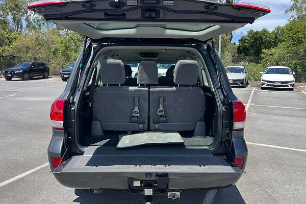 2011 Toyota Landcruiser GXL UZJ200R