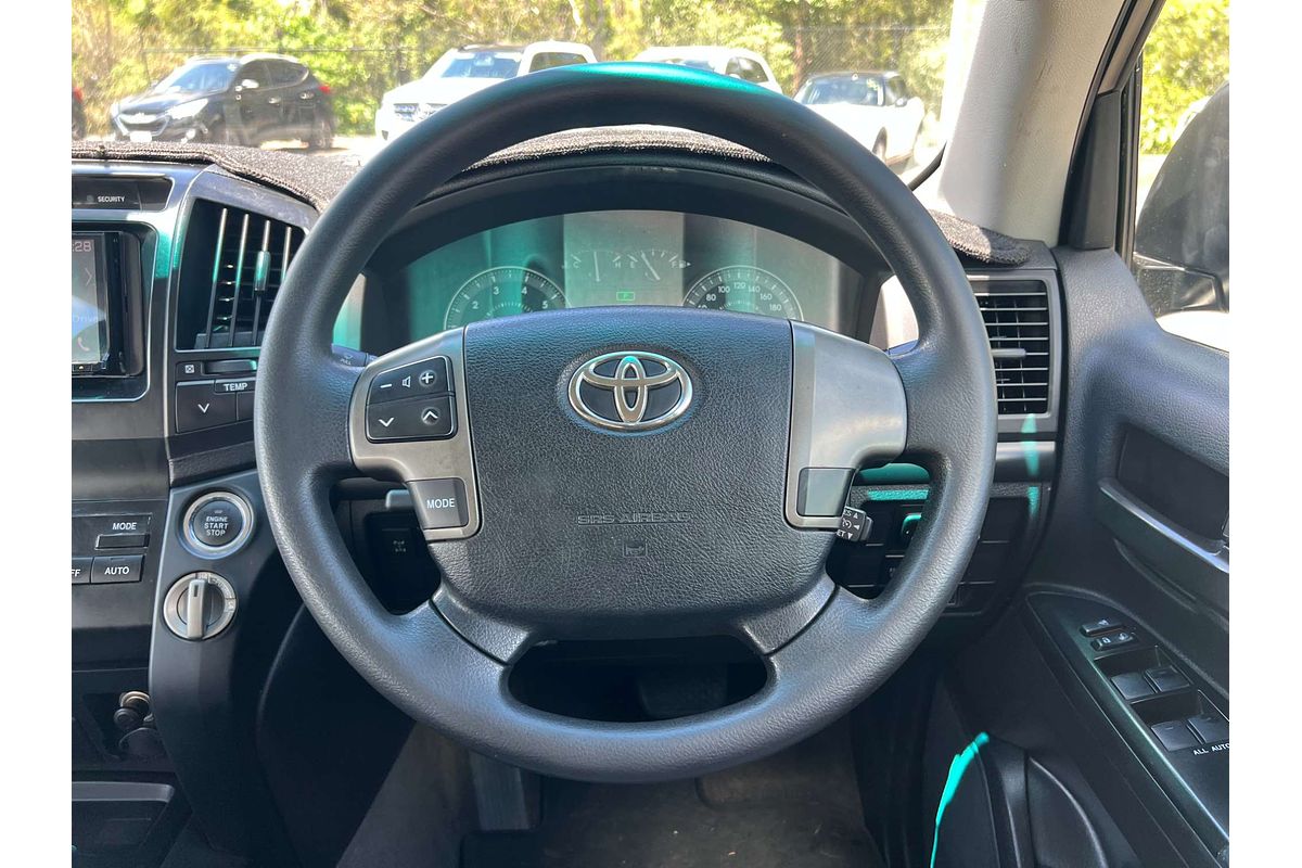 2011 Toyota Landcruiser GXL UZJ200R