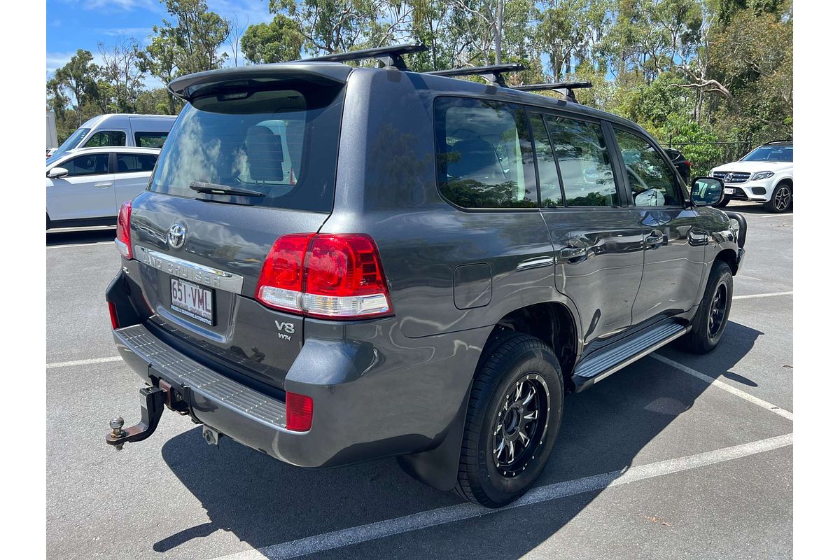 2011 Toyota Landcruiser GXL UZJ200R