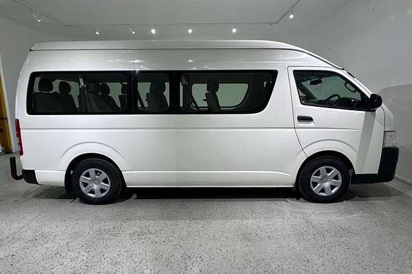 2018 Toyota Hiace Commuter TRH223R