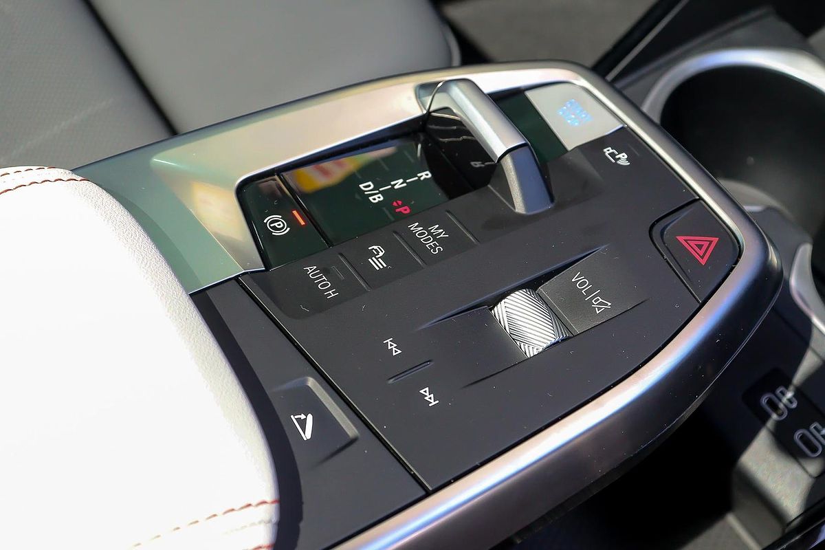 2024 BMW iX2 xDrive30 M Sport U10