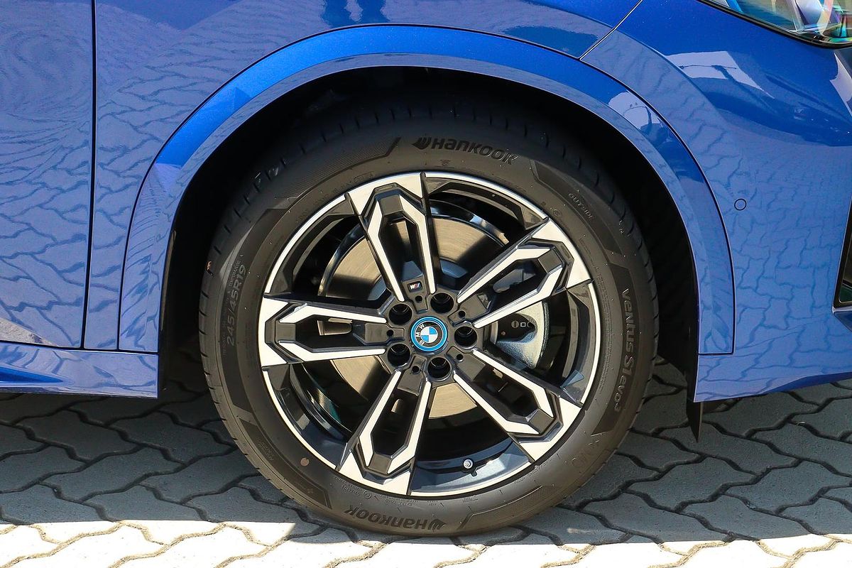 2024 BMW iX2 xDrive30 M Sport U10