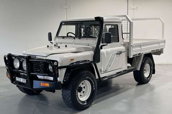 1993 Land Rover Defender   4X4