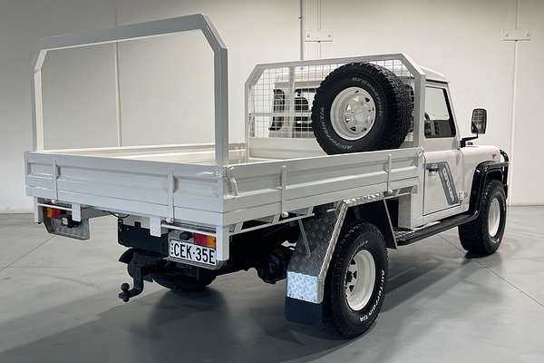 1993 Land Rover Defender   4X4