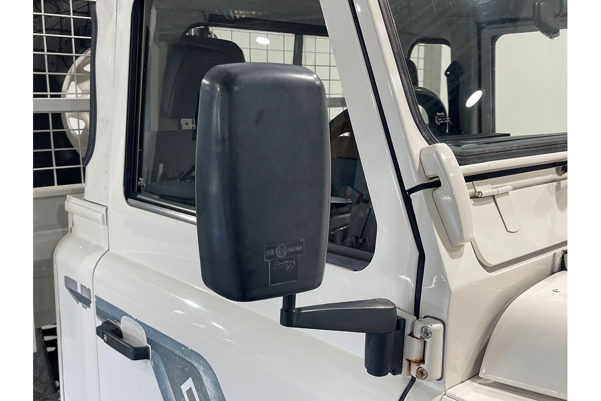 1993 Land Rover Defender   4X4