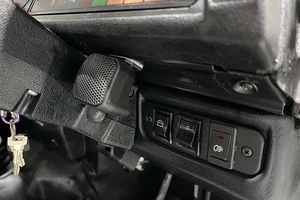1993 Land Rover Defender   4X4