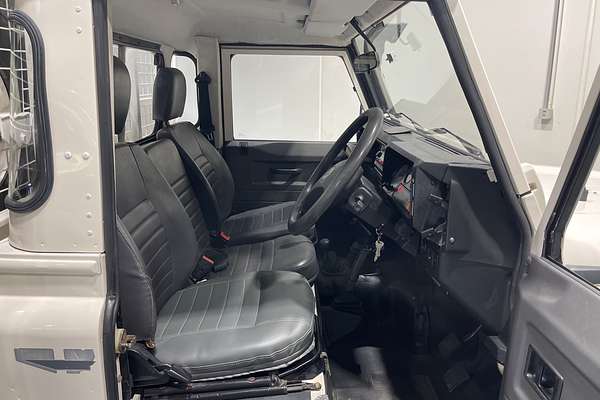 1993 Land Rover Defender   4X4