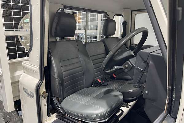 1993 Land Rover Defender   4X4