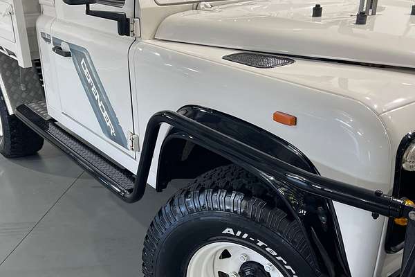 1993 Land Rover Defender   4X4