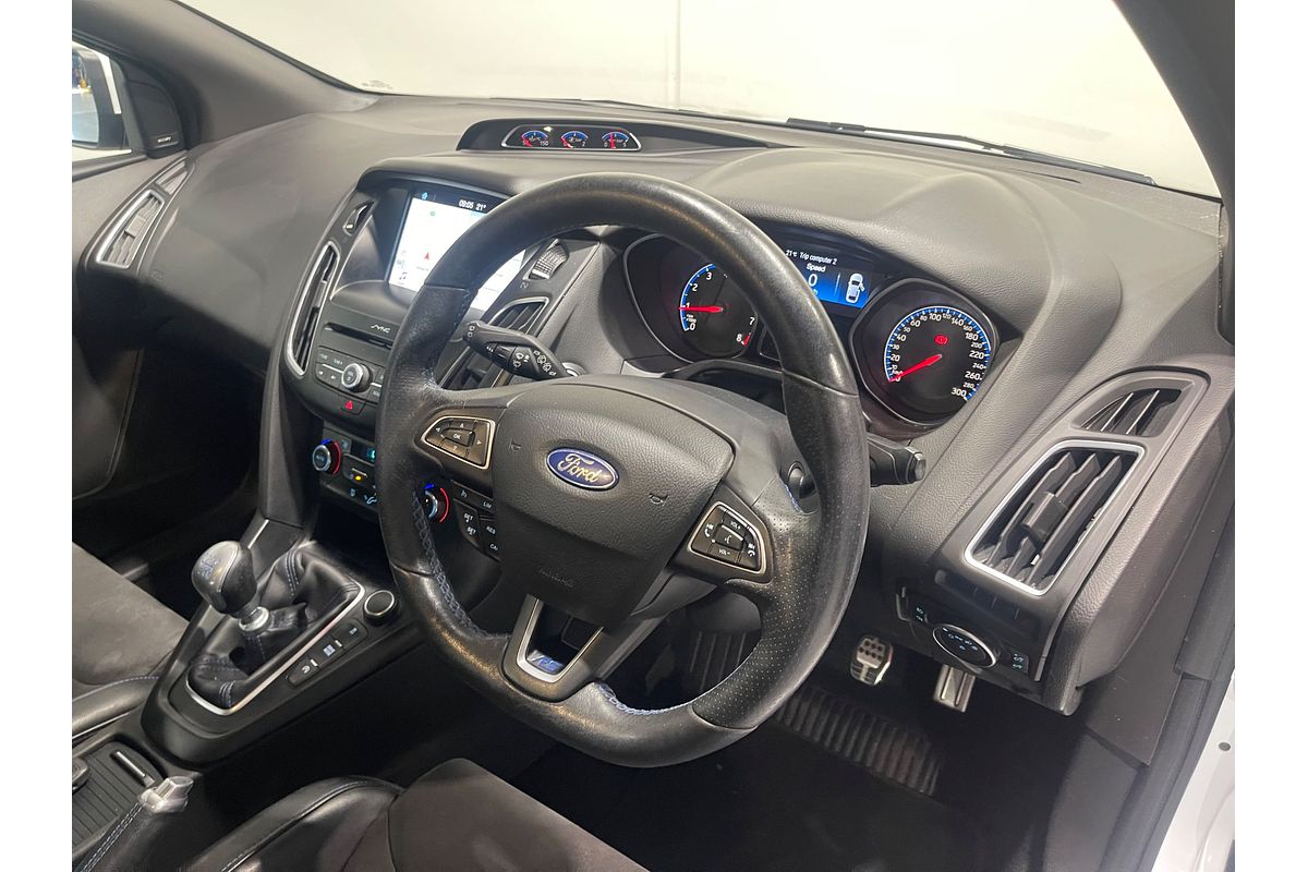2016 Ford Focus RS LZ