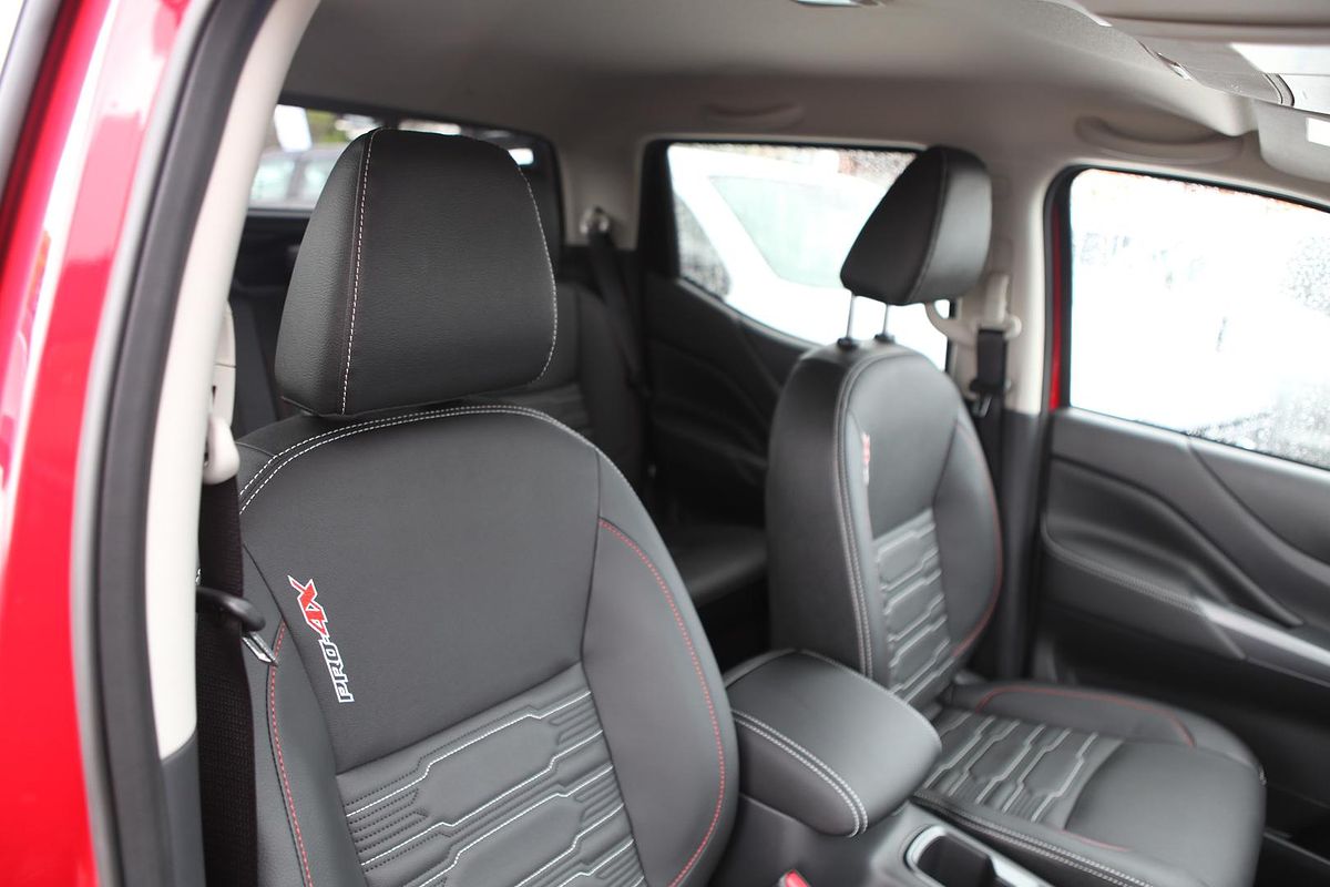 2025 Nissan Navara PRO-4X D23 4X4