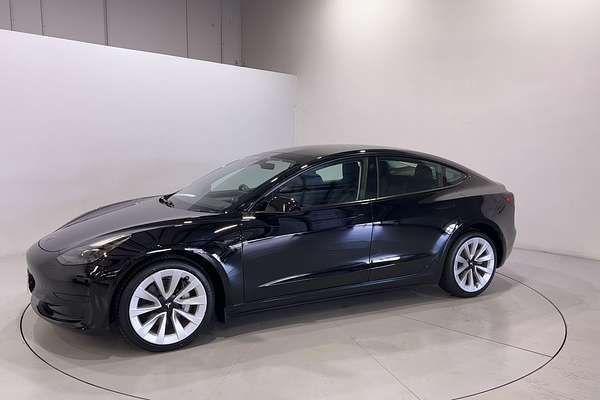 2022 Tesla Model 3 Rear-Wheel Drive