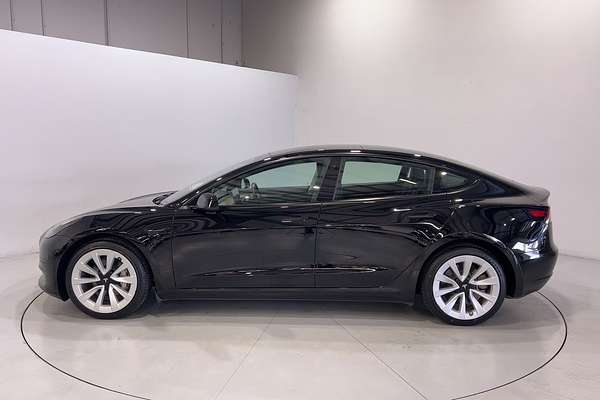 2022 Tesla Model 3 Rear-Wheel Drive