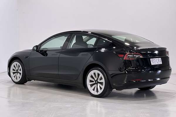 2022 Tesla Model 3 Rear-Wheel Drive