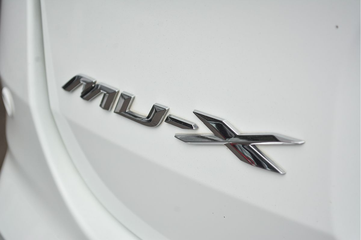 2023 Isuzu MU-X LS-T