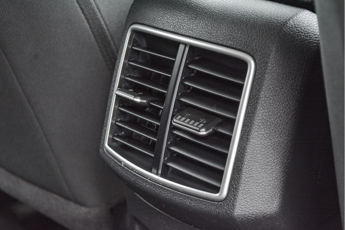2022 Kia Sportage S NQ5