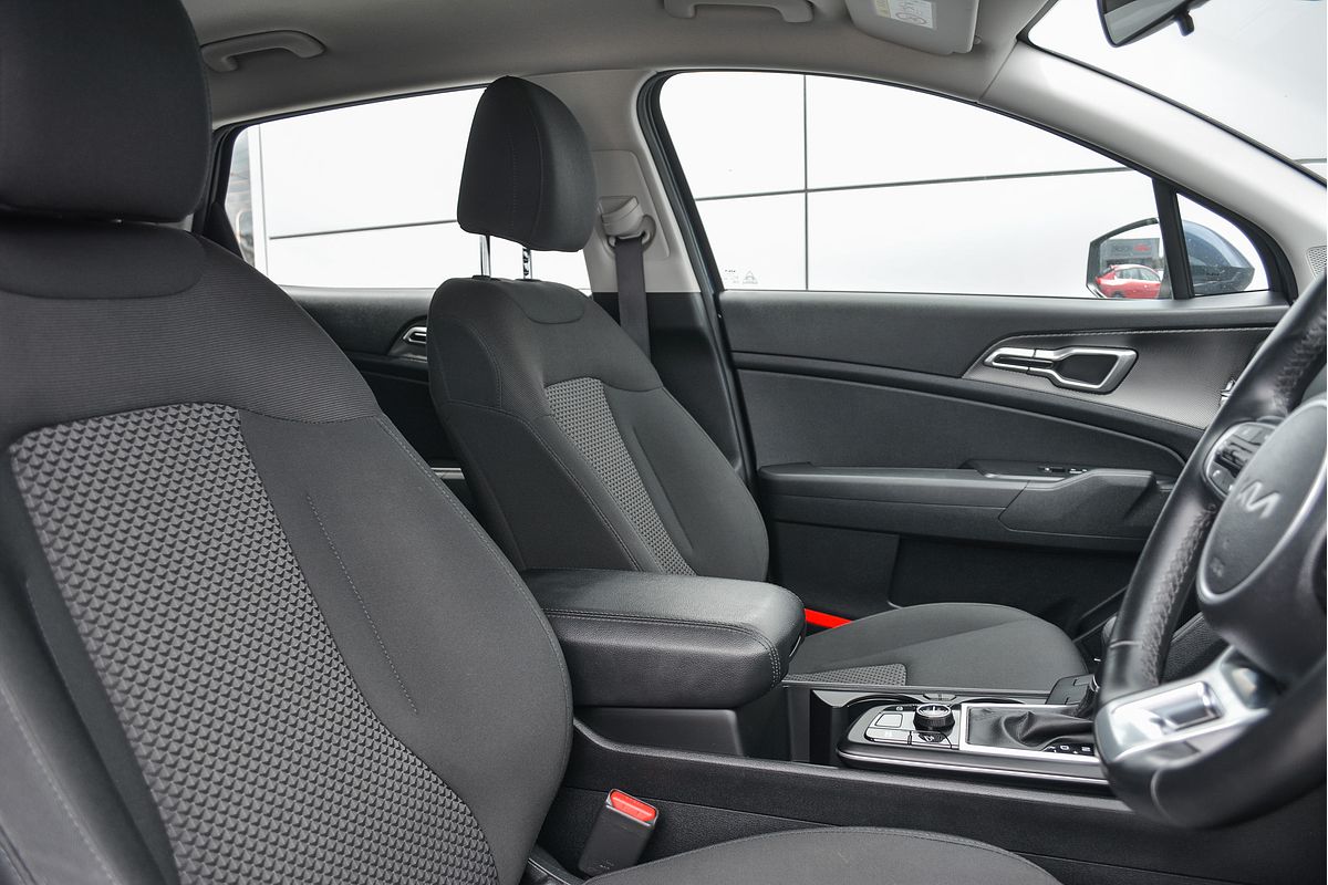 2022 Kia Sportage S NQ5