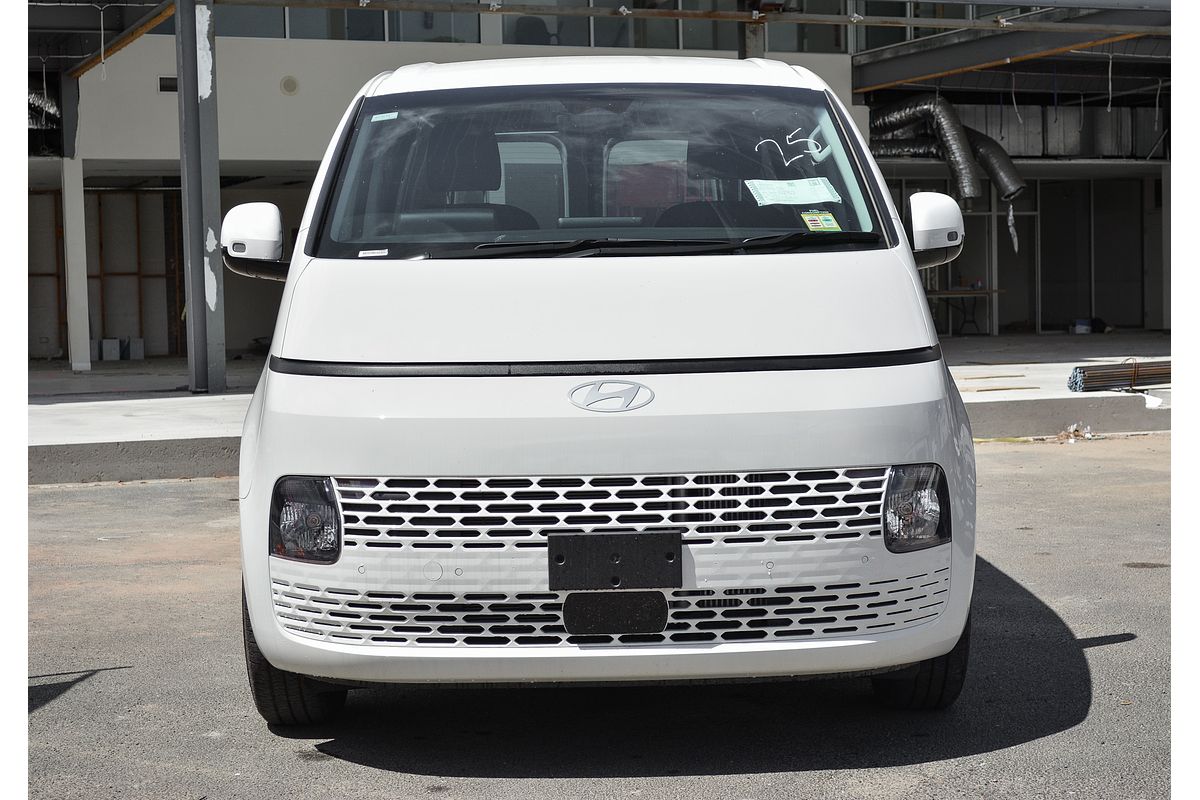 2024 Hyundai Staria Load (No Badge) US4.V2