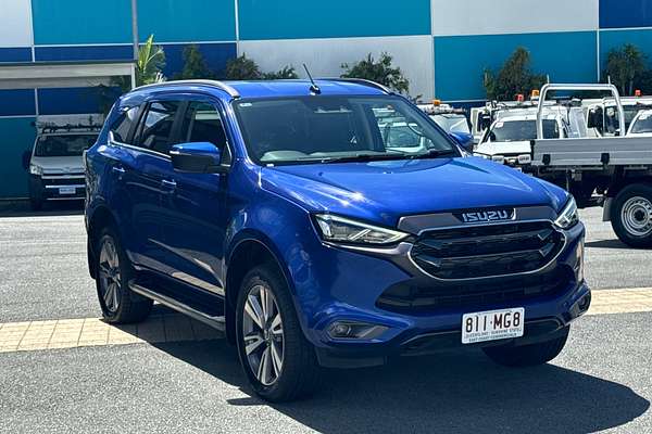 2023 Isuzu MU-X LS-T