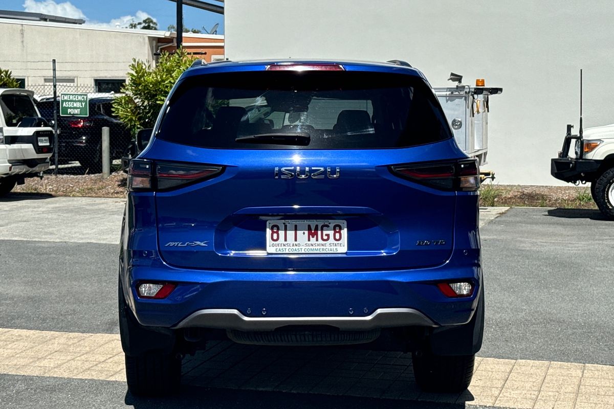 2023 Isuzu MU-X LS-T