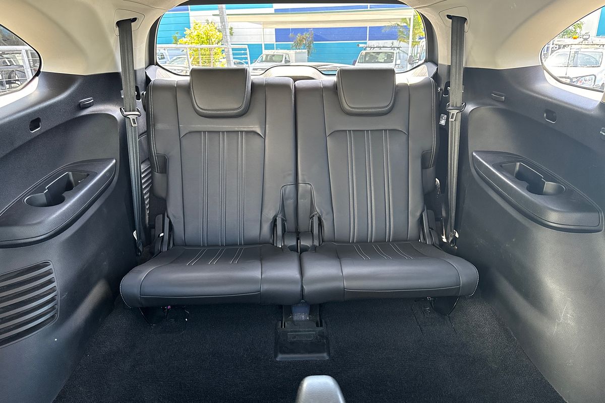 2023 Isuzu MU-X LS-T