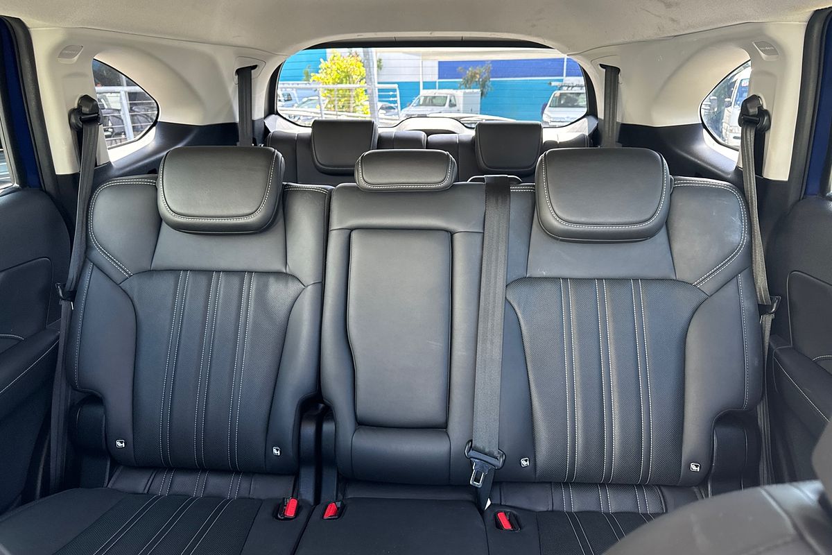 2023 Isuzu MU-X LS-T