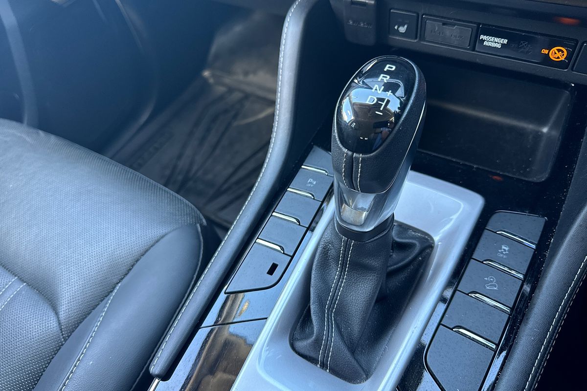 2023 Isuzu MU-X LS-T