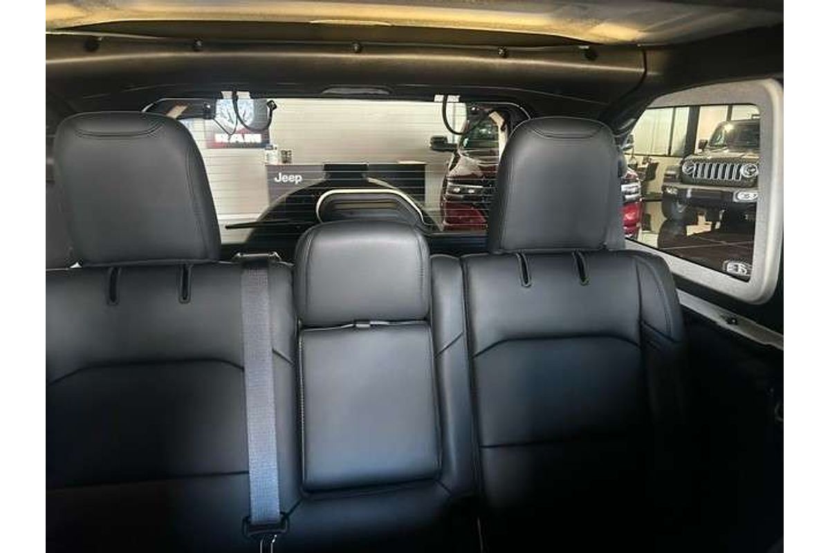 2024 Jeep Wrangler Unlimited Overland JL