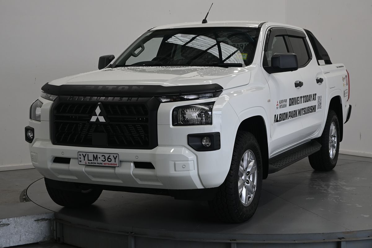 2024 Mitsubishi Triton GLX+ MV 4X4