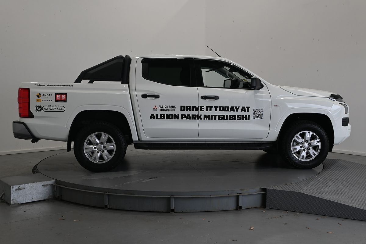 2024 Mitsubishi Triton GLX+ MV 4X4