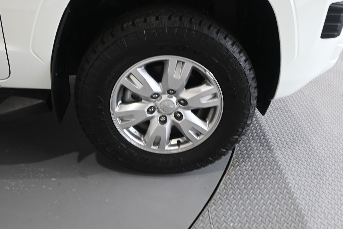 2024 Mitsubishi Triton GLX+ MV 4X4