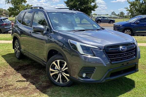 2024 Subaru Forester 2.5i Premium S5