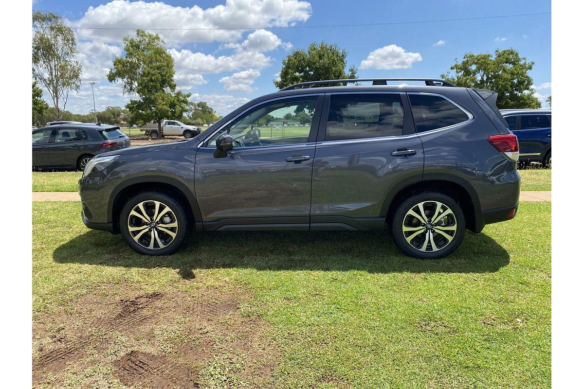 2024 Subaru Forester 2.5i Premium S5